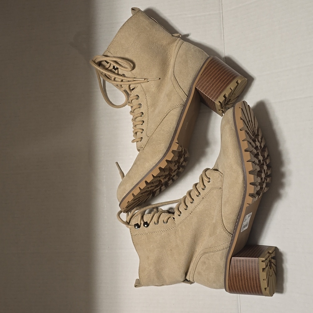 Ladies Boots